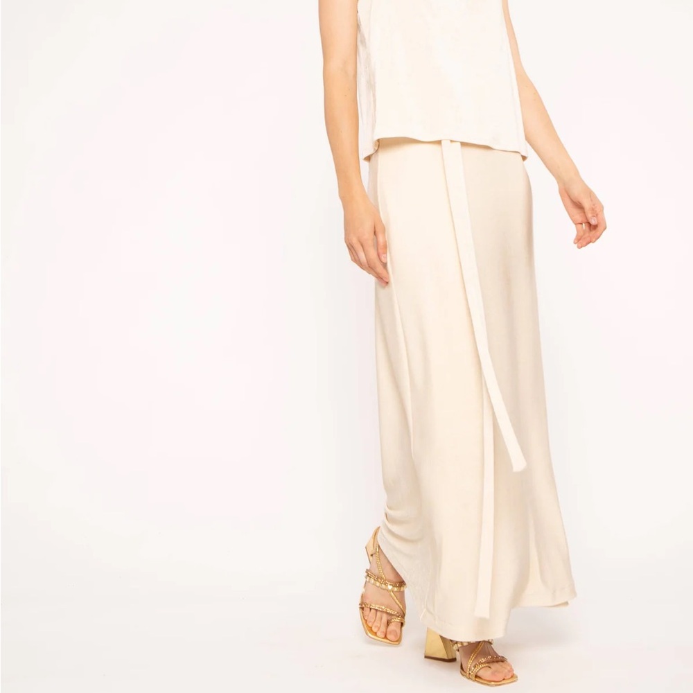 Elegant Cream Maxi Skirt